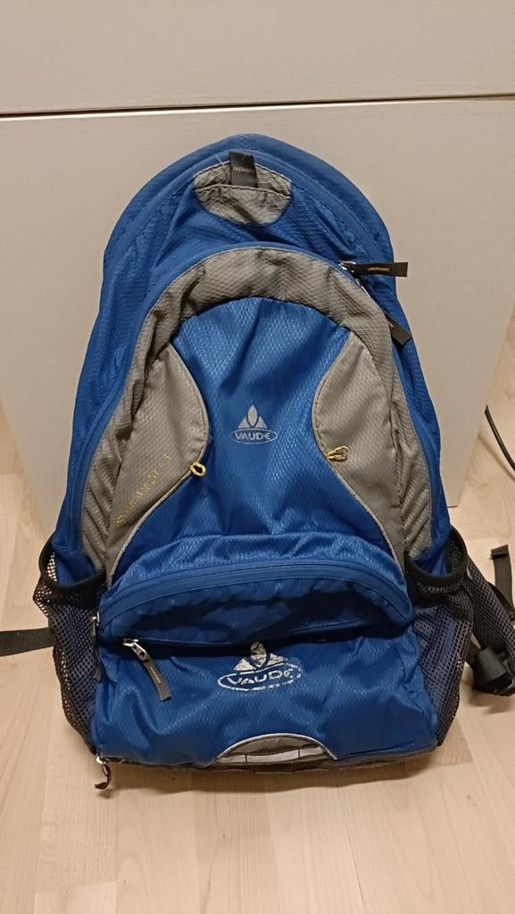 Vaude rugzak, blauw en grijs, gebruikt, Gebruikt, 25 tot 40 cm, Ophalen of Verzenden, Overige merken