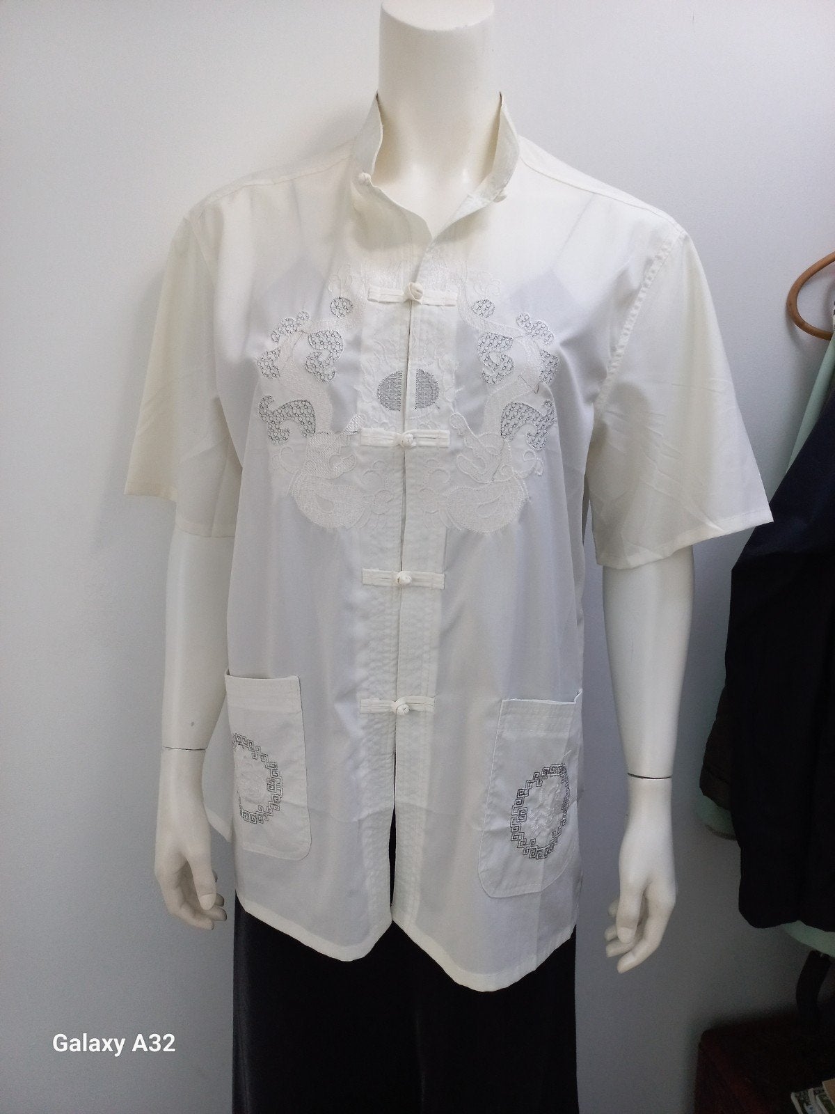 Chinese blouse Off White met zilver borduursel - Maat 42, Wit, Maat 42/44 (L), Ophalen of Verzenden, DAN WANG