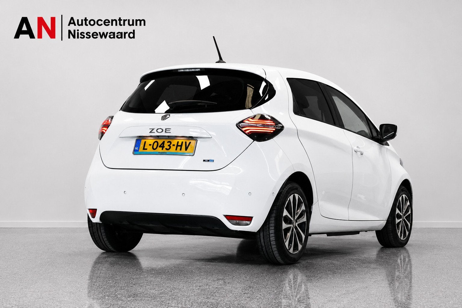 Renault ZOE R135 Intens 52 kWh |Koopaccu|Stoelververrm|, Automatische klimaatregeling, 136 pk, Gebruikt, Zwart