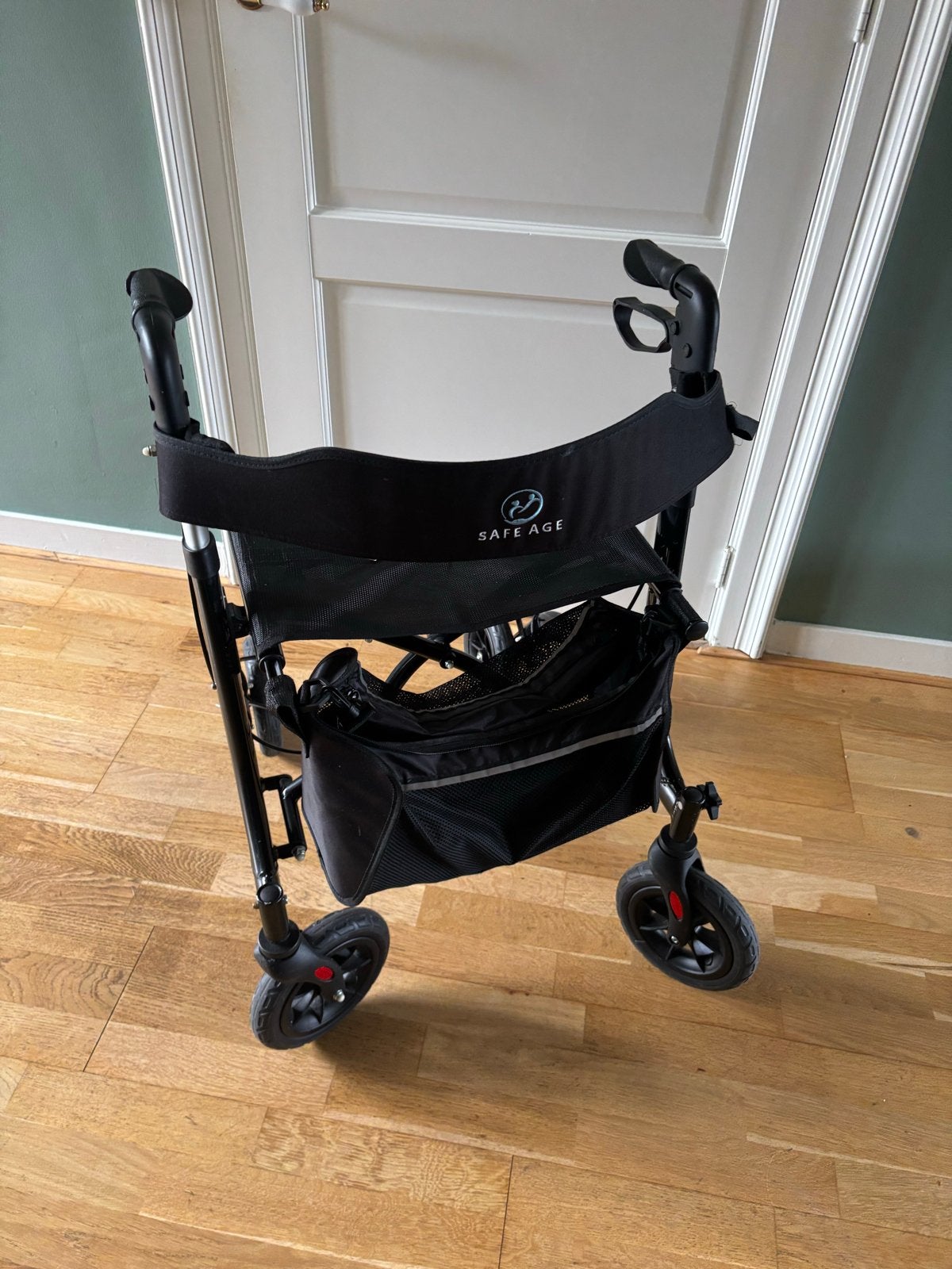 rollator Safe Age 150-190 cm, Ophalen of Verzenden, Zo goed als nieuw