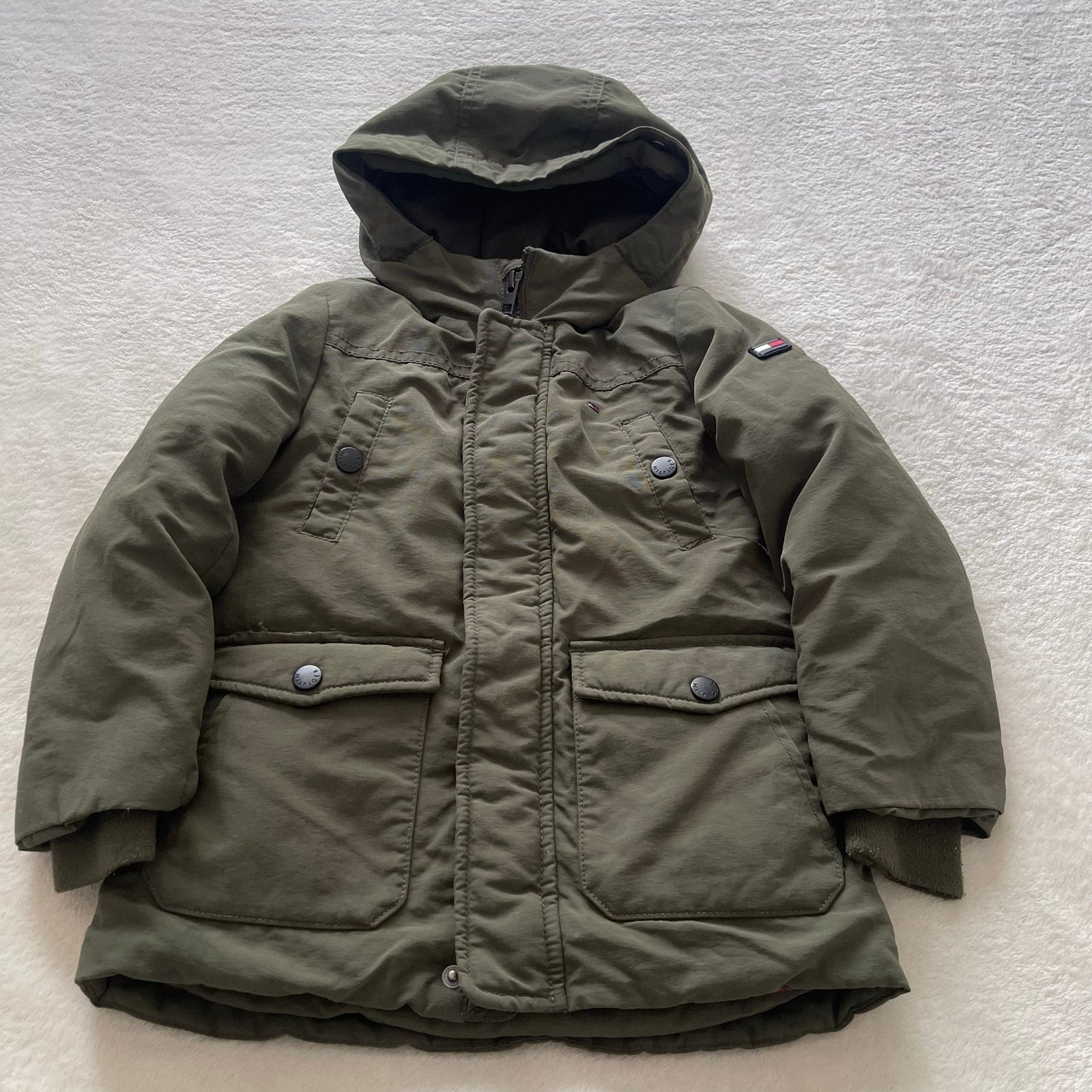 Tommy Hilfiger winterjas maat 98, Kinderen en Baby's, Ophalen of Verzenden, Gebruikt, Jongen of Meisje, Jas
