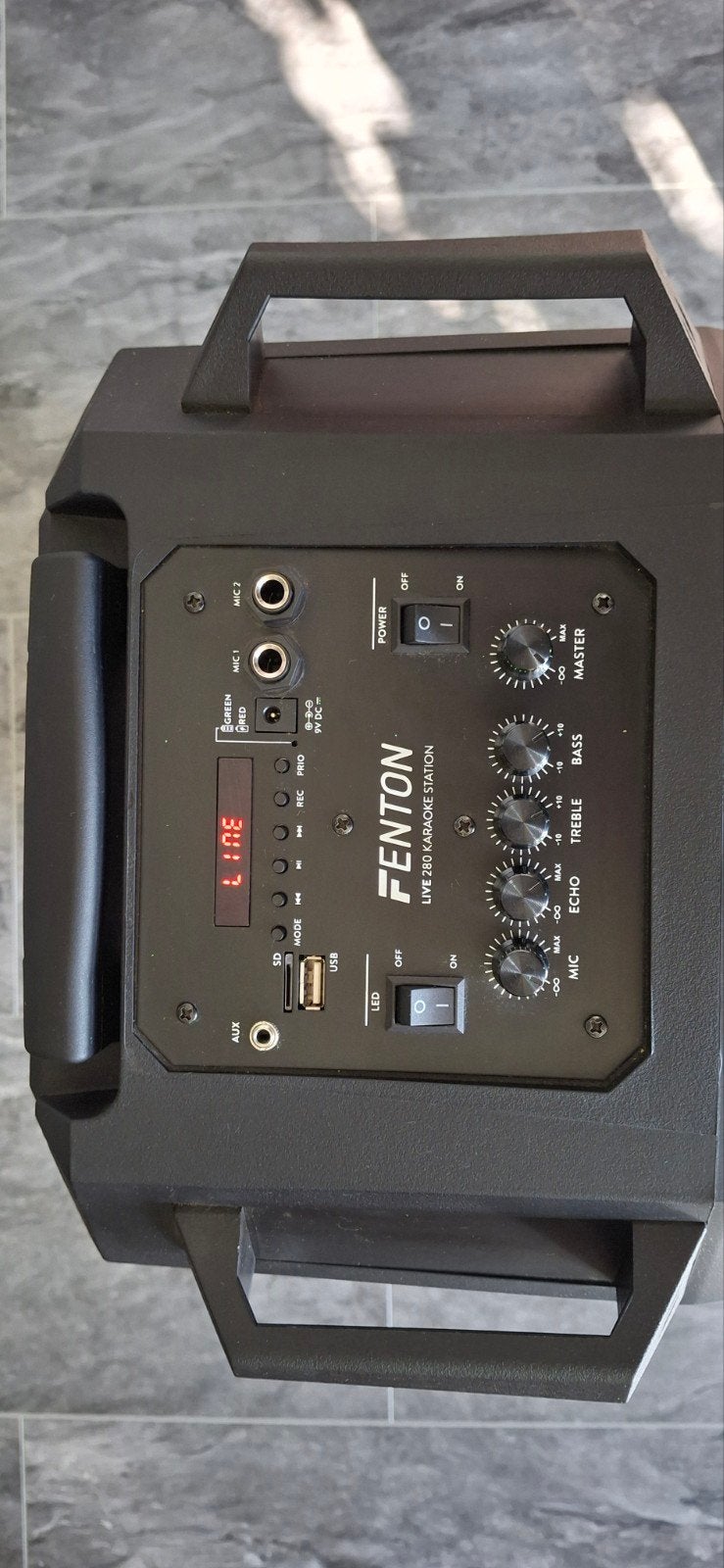 Fenton LIVE280 Karaoke Station met LED-verlichting, Ophalen, Zo goed als nieuw, Luidspreker(s)
