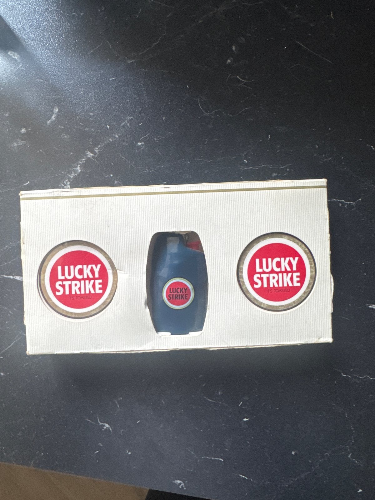 Vintage Lucky Strike Aansteker en Sigarettenpakjes, Verzamelen, Ophalen of Verzenden, Gebruikt, Tabaksdoos of Verpakking