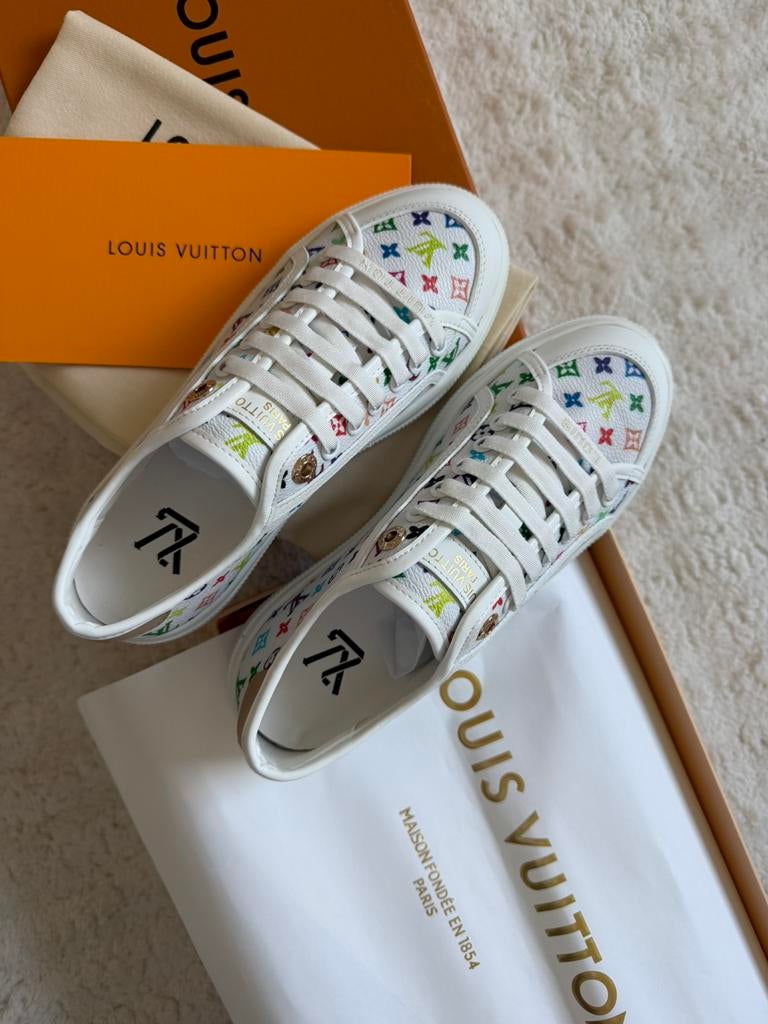 Dames LV sneaker laatste 36,38,39, Ophalen of Verzenden, Nieuw, Wit, Sneakers of Gympen