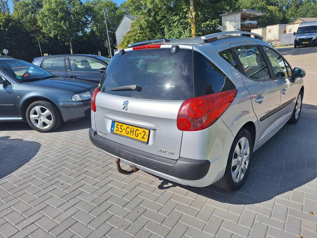 Peugeot 207 SW 1.6 VTi XS / 137.876 km! / APK september 2026, Auto's, Voorwielaandrijving, Gebruikt, 4 cilinders, Handgeschakeld