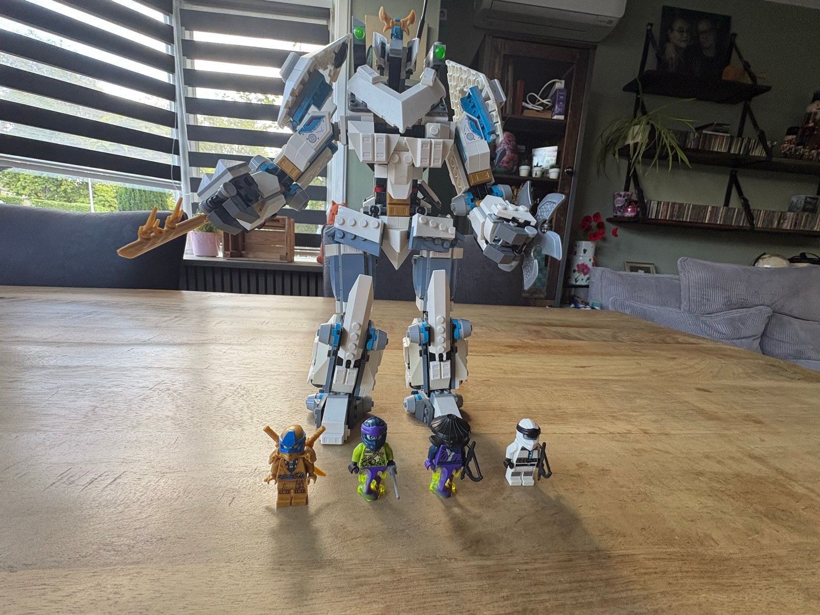 Lego Ninjago Jay's Titan Mech met 4 minifiguren 71738, Ophalen of Verzenden, Zo goed als nieuw, Overige merken