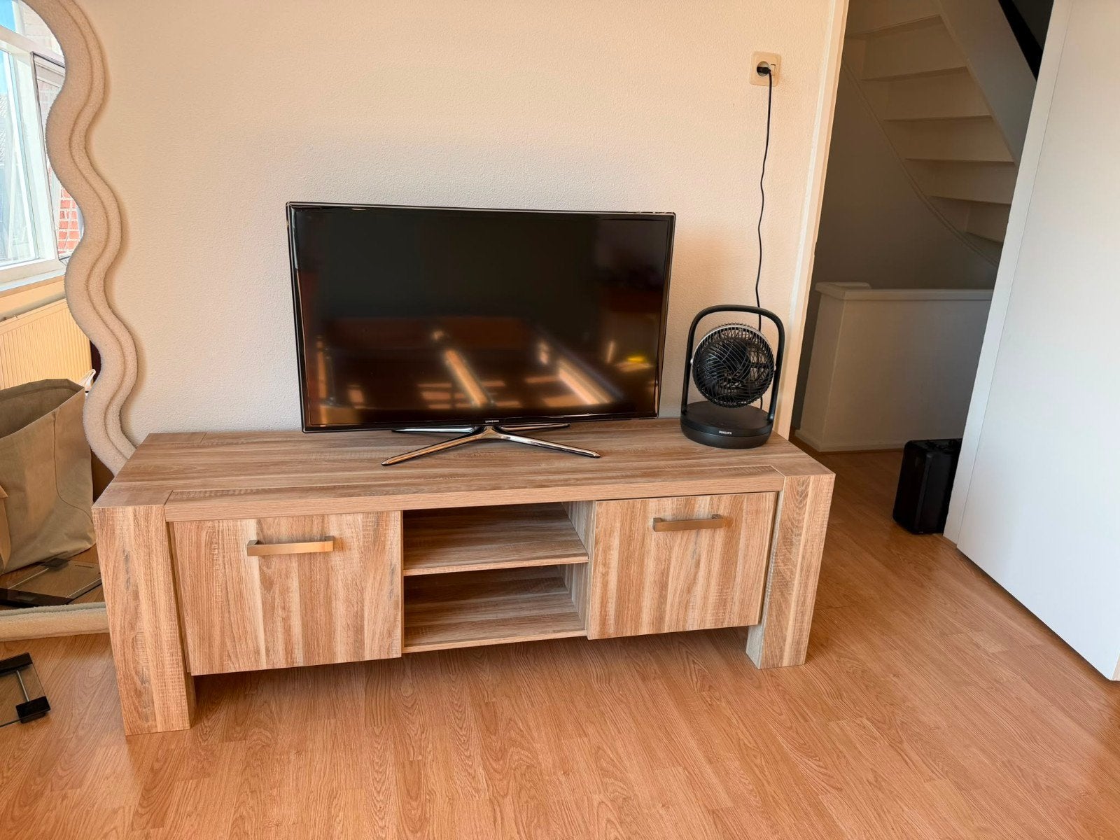 TV meubel, Ophalen, Gebruikt, 25 tot 50 cm, Minder dan 100 cm