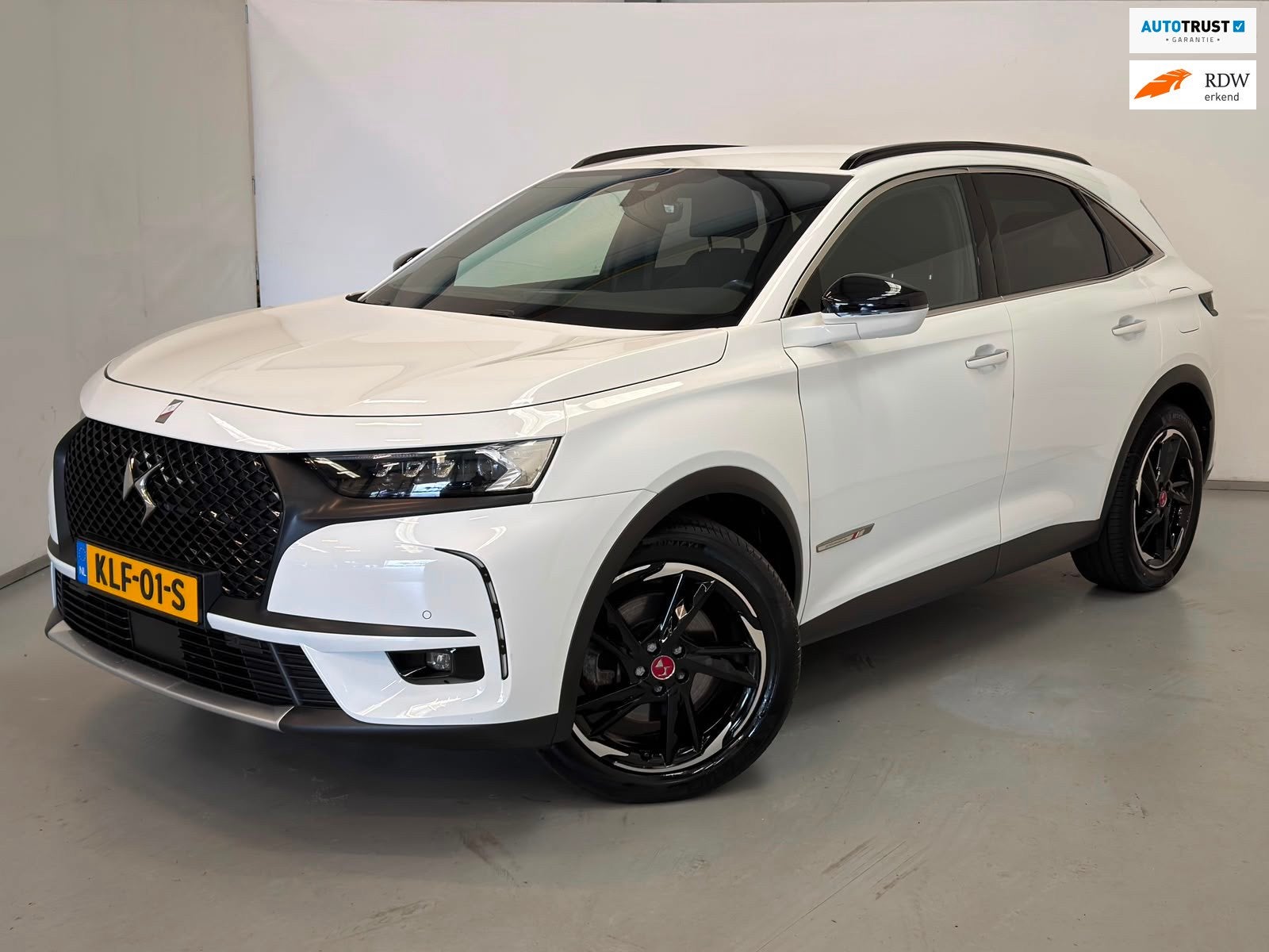 DS 7 Crossback E-Tense Performance Line+ / Keyless / ACC / C, Auto's, Dealer onderhouden, 4 cilinders, 181 pk, Alcantara