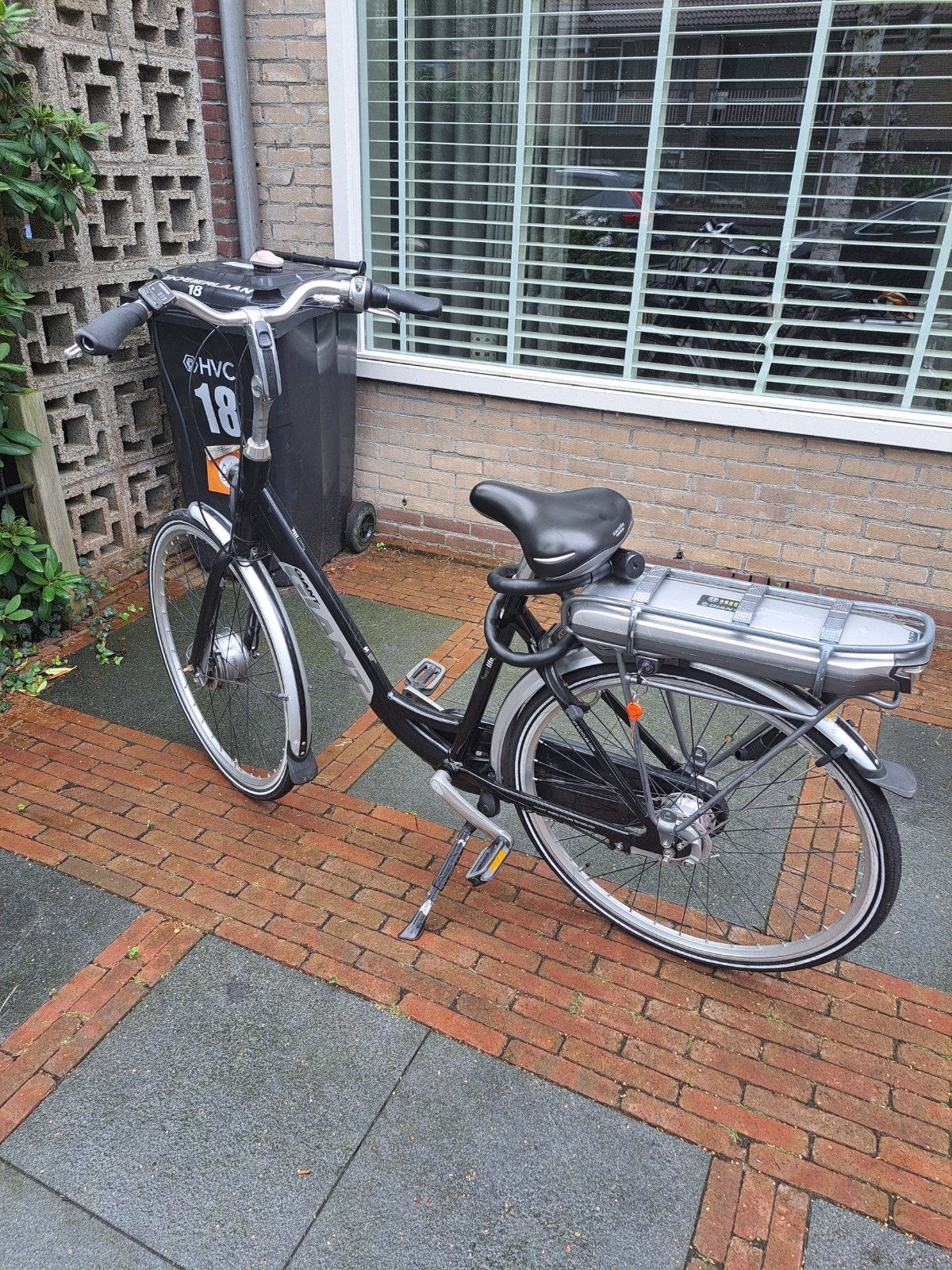 Giant elektrische fiets met storing, incl. accu en lader, Ophalen of Verzenden