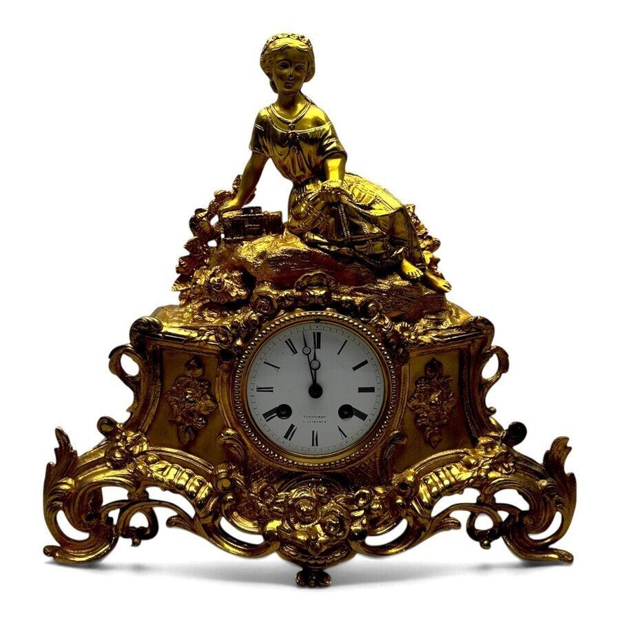 Pendule met jonge dame, rococo-stijl