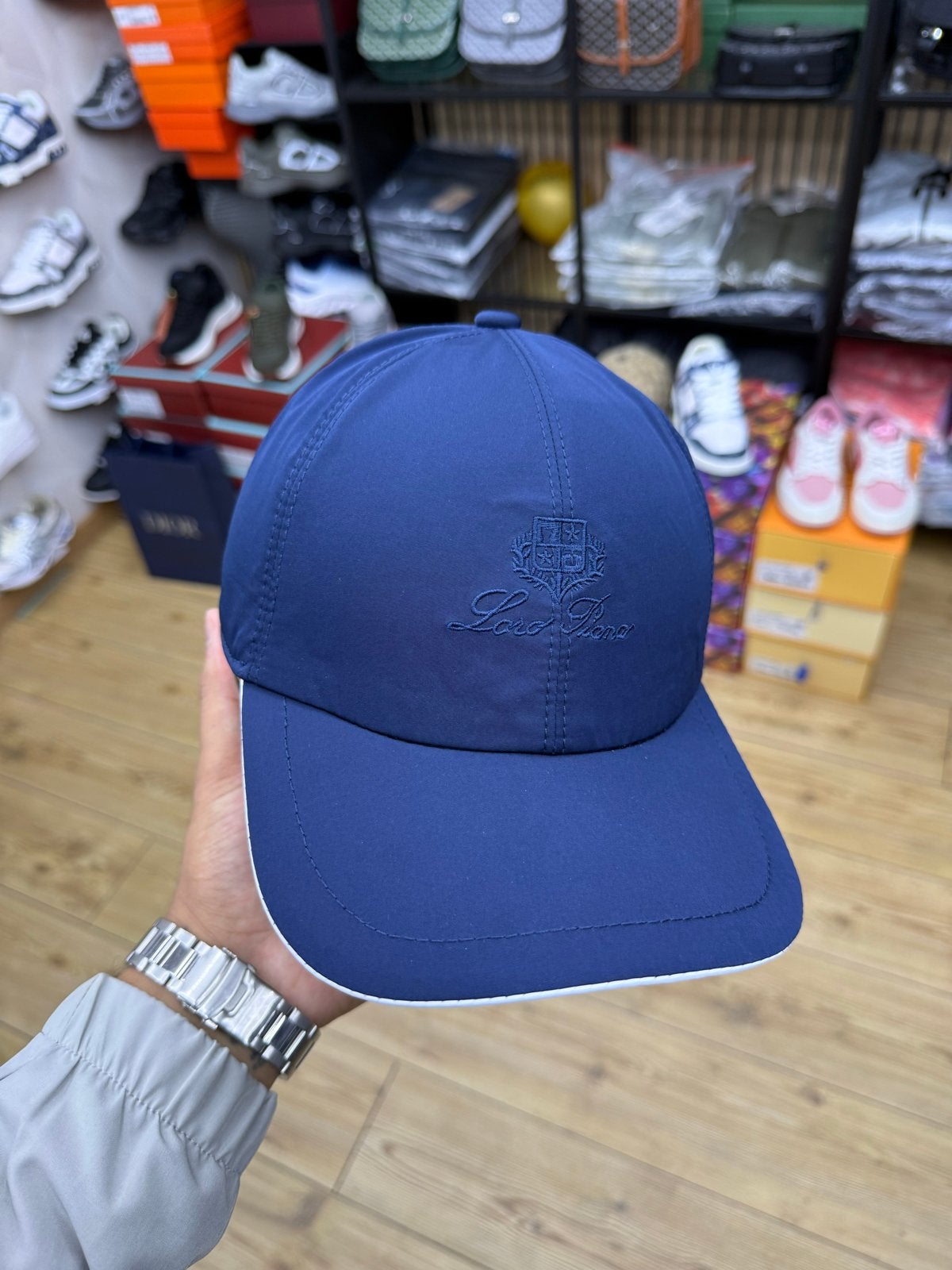 Loro Piana Pet - Stijlvolle en comfortabele pet, Ophalen of Verzenden, Nieuw, One size fits all, Pet