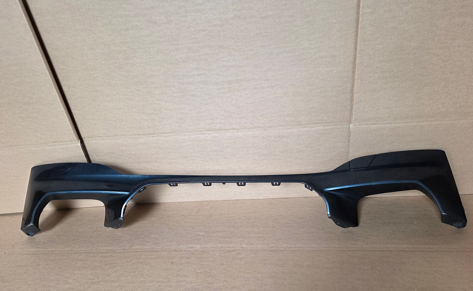 Diffuser BMW 5 Serie G30 G31 F90 M5 51128065845 Orgineel, Auto-onderdelen, Gebruikt, -, Ophalen of Verzenden, Achter