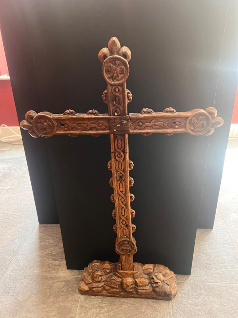 Antiek kruis, eikenhout, Antiek en Kunst, Verzenden