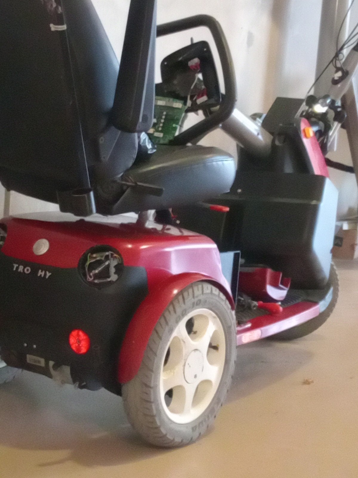 trophy scootmobiel mort in mekaargezet worde, Ophalen