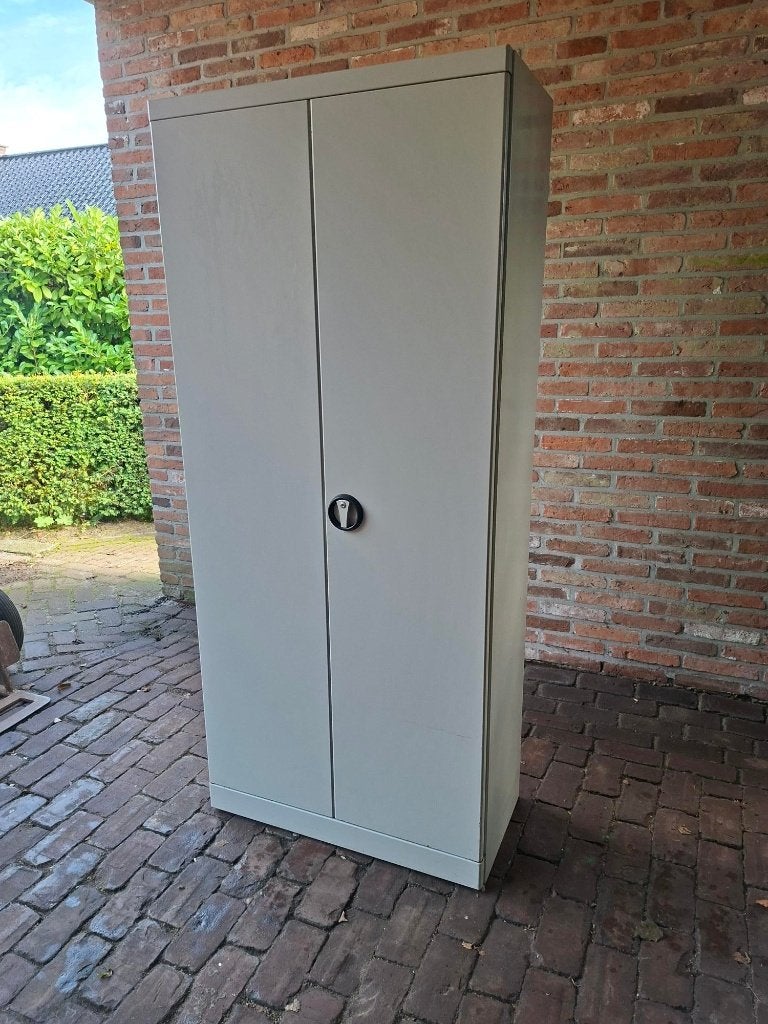 Foto 5 van Goede, degelijke archiefkast, dossierkast, metalen kast!