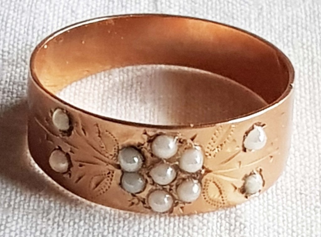 Victoriaans ringetje 18kt goud en zaadpareltjes., Ophalen of Verzenden, Goud, Ring