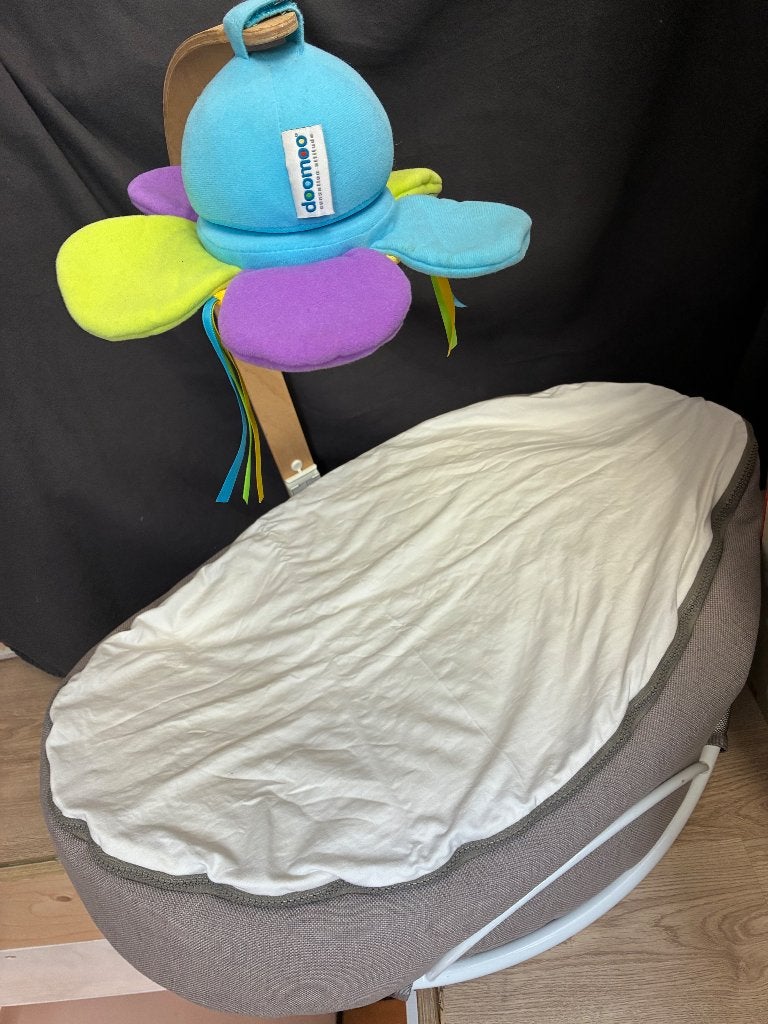 Doomoo babyswing, kinder zitzak, Kinderen en Baby's, Wipstoeltjes, Ophalen, Gebruikt, Wipstoel, Overige merken