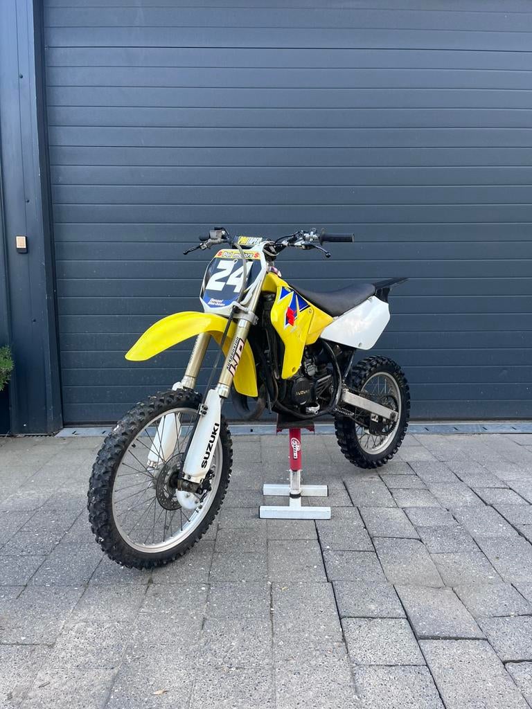 Suzuki rm85 2006, Fietsen en Brommers, Brommers | Crossbrommers, Ophalen, Zo goed als nieuw, Suzuki