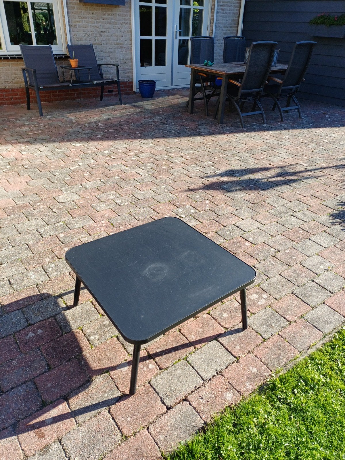 Bijzettafel., Ophalen, Rond, Metaal of Aluminium, Minder dan 55 cm