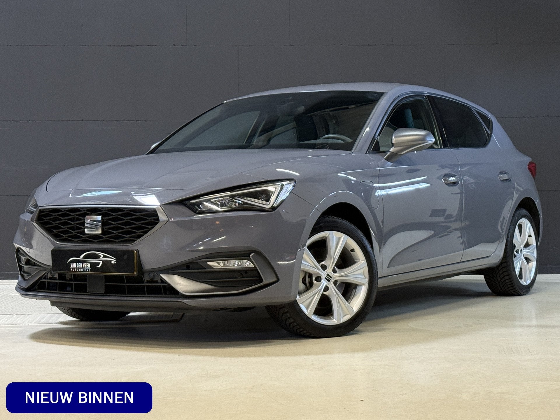 SEAT Leon 1.4 TSI eHybrid PHEV FR Business Intense | Keyless, Stof, Gebruikt, 1500 kg, Te koop