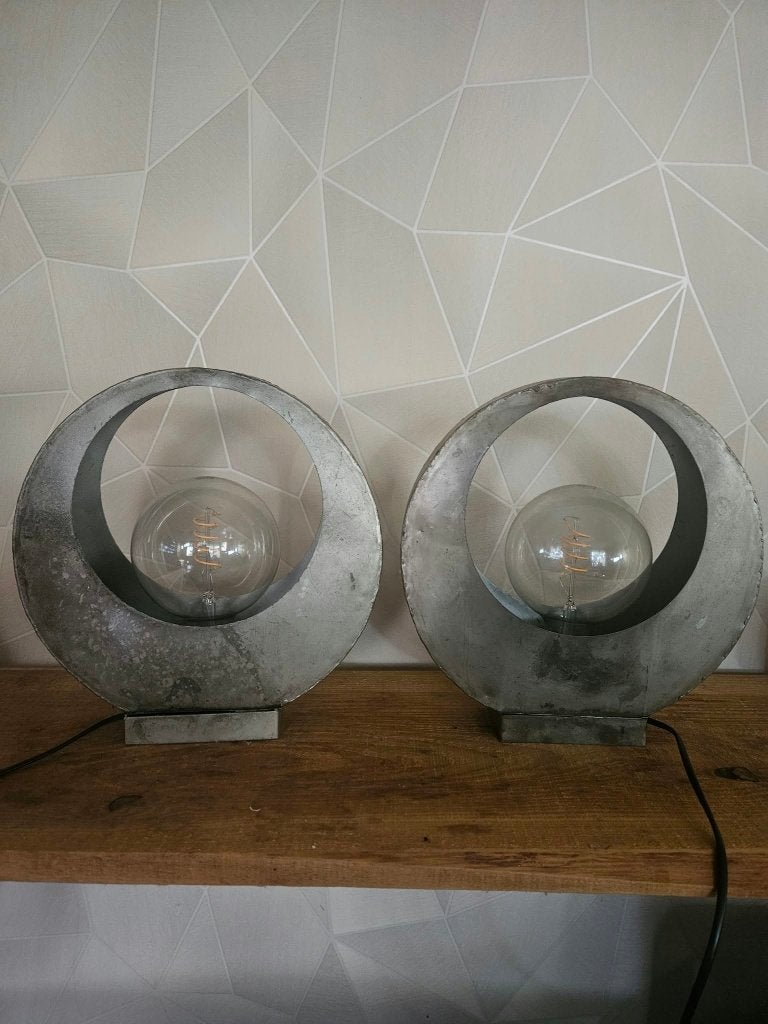 Vintage Tafellampen Set van 2 – Industriële Lampen, Ophalen of Verzenden, Zo goed als nieuw, E27 (groot), Led-lamp