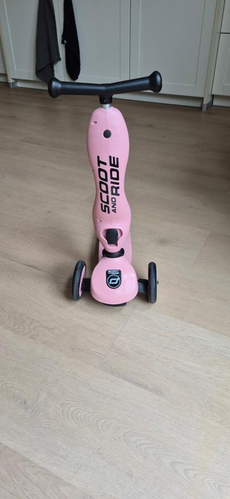 Scoot and ride roze highwaykick, Ophalen, Zo goed als nieuw, Gewone step, Scoot and Ride