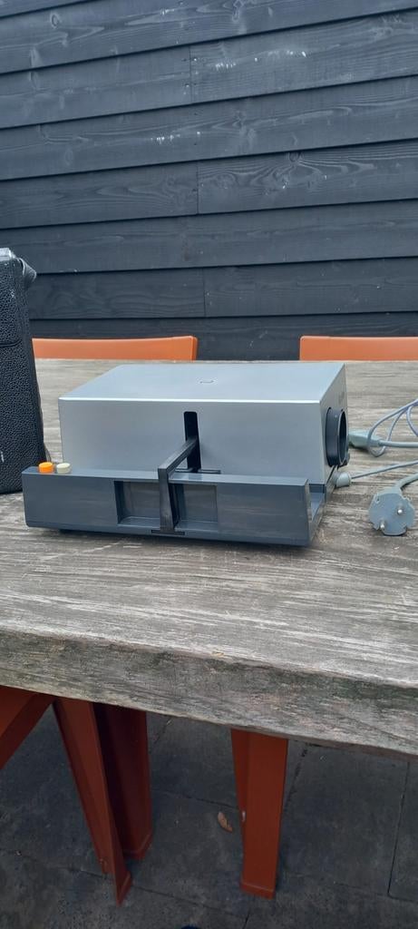 Vintage Rollei diaprojector, Audio, Tv en Foto, Diaprojectors, Ophalen of Verzenden