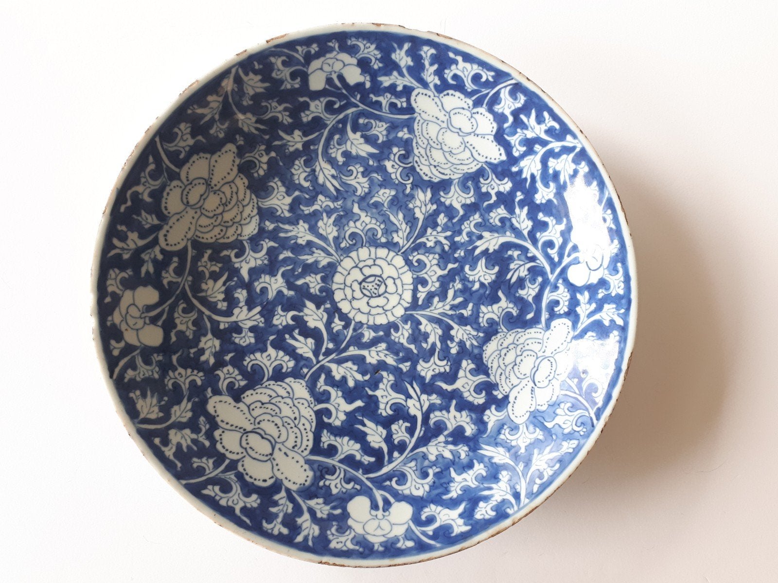 Chinees, China, Kangxi charger groot porseleinen bord, Antiek en Kunst, Ophalen of Verzenden