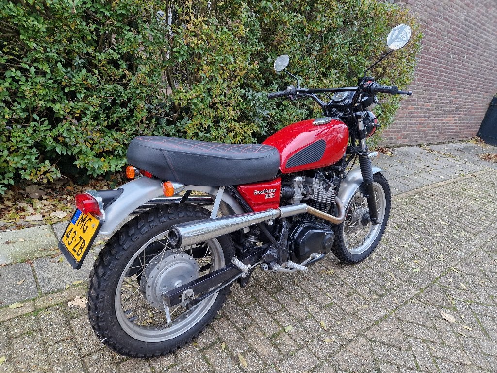 Suzuki GR650X Scrambler, Motoren, Motoren | Oldtimers, 2 cilinders, Sportuitlaat, Motorrijbewijs A, Gebruikt