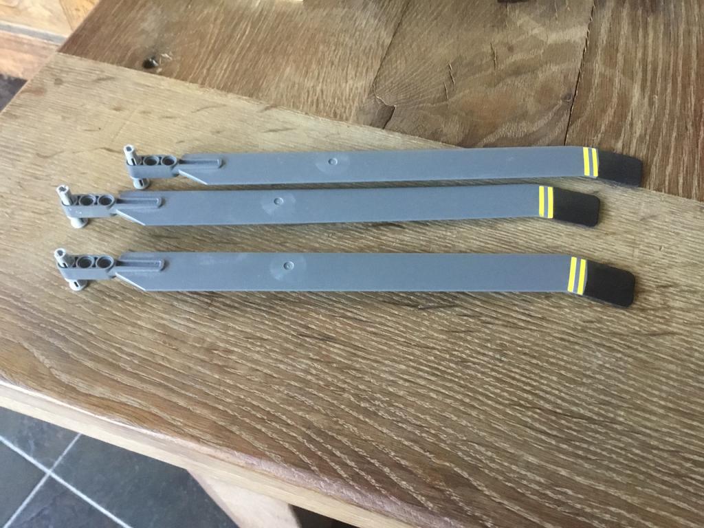 Drie grijze rotorbladen voor Lego technic helicopter, Lego, Ophalen of Verzenden, Zo goed als nieuw, Technic
