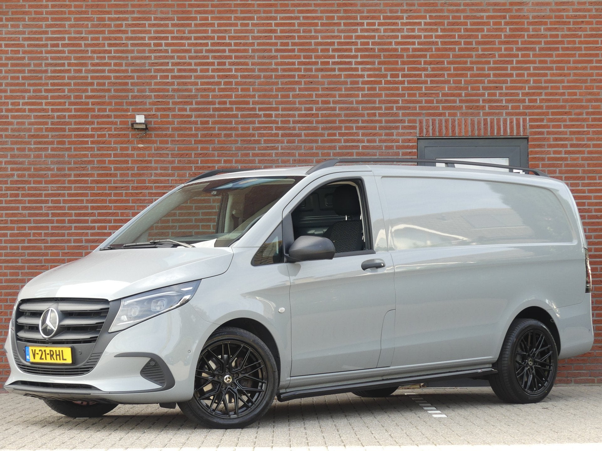 Mercedes-Benz Vito 119 CDI LANG LED/Camera/PDC/Navigatie, Auto's, Automaat, Dealer onderhouden, Gebruikt, Euro 6