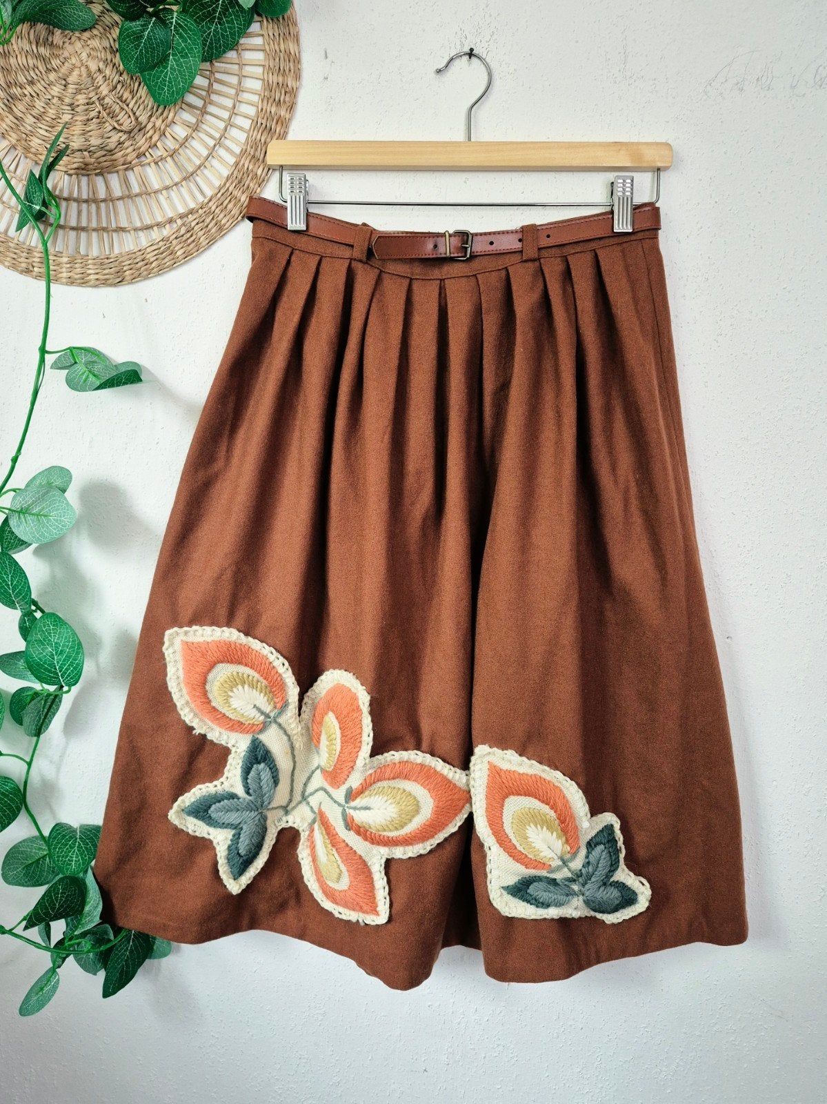 Upcycled vintage wollen folklore midirok S/M, Kleding | Dames, Bruin, Verzenden, Zo goed als nieuw, Mint Upcycling