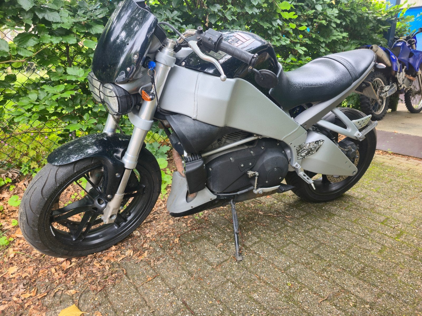 Buell Xb9 Lightning, Particulier, Naked bike
