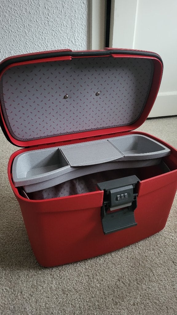 Grote bordeaux rode beautycase met slot zgan, Sieraden, Tassen en Uiterlijk, Beautycases, Met slot, Ophalen of Verzenden, Zo goed als nieuw