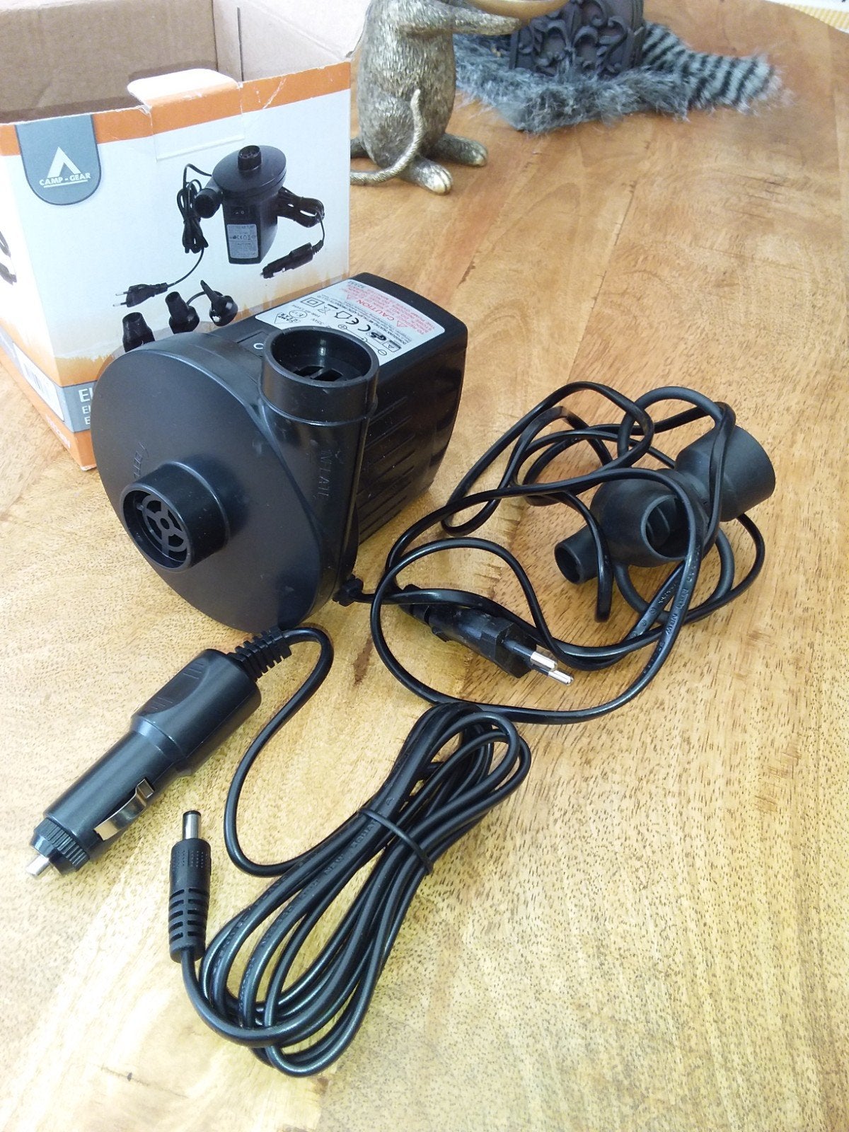 Camp Gear Elektrische Luchtpomp 12V/230V, Ophalen of Verzenden