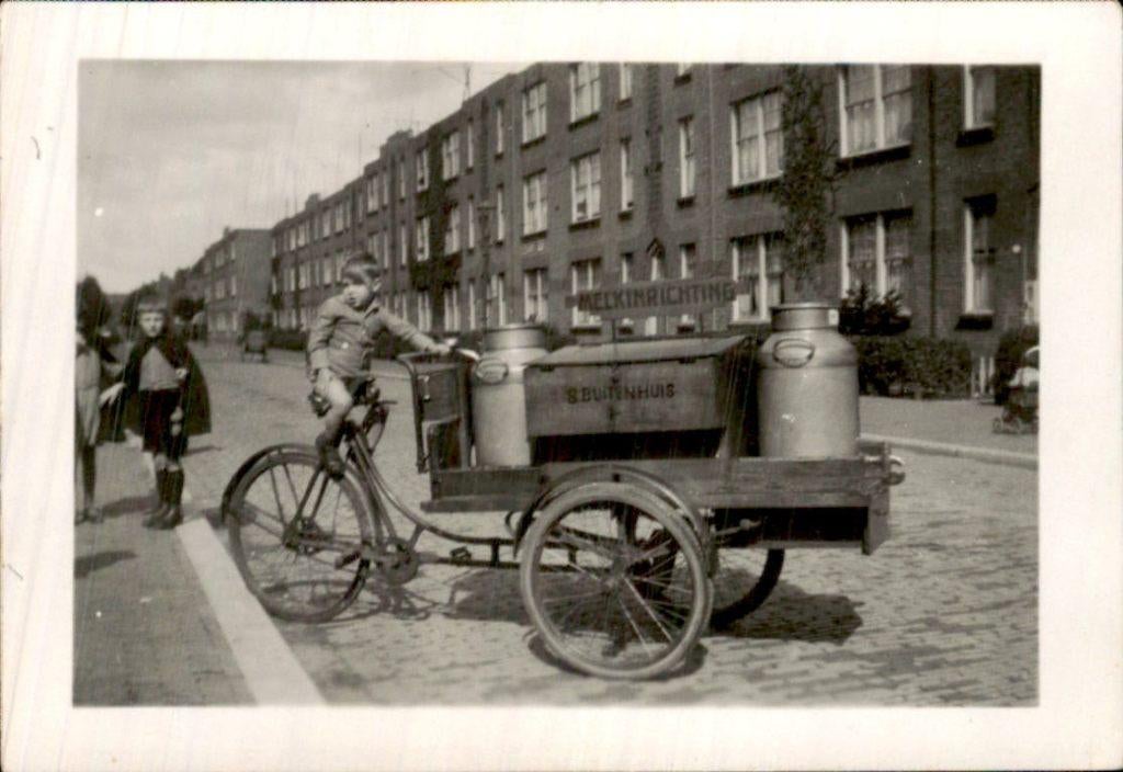 Rotterdam - Foto Melkinrichting Buitenhuis Westerbeekstraat, Verzamelen, Ophalen of Verzenden, Voor 1920, Zuid-Holland