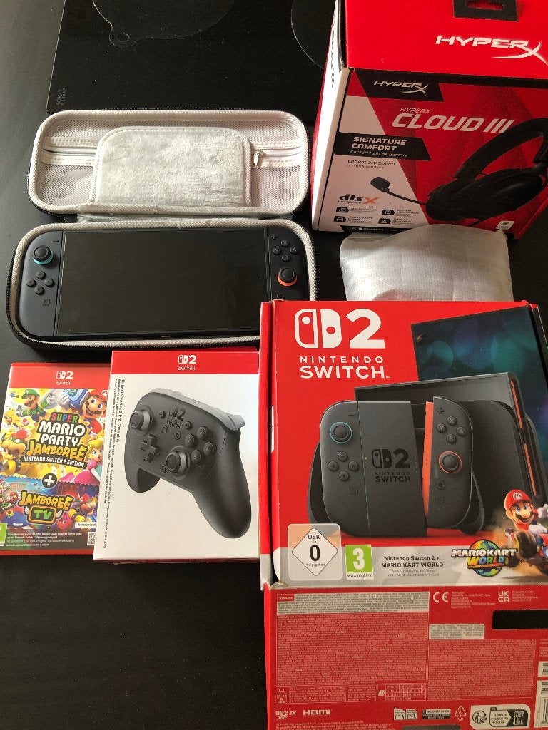 Nintendo Switch 2 -Case+controller+headset+game+bon+garantie, Spelcomputers en Games, Nieuw, Met 1 controller, Met games, Switch OLED