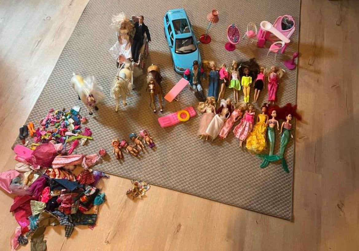 Barbie pakket met auto en paardenkoets, Ophalen, Gebruikt, Barbie