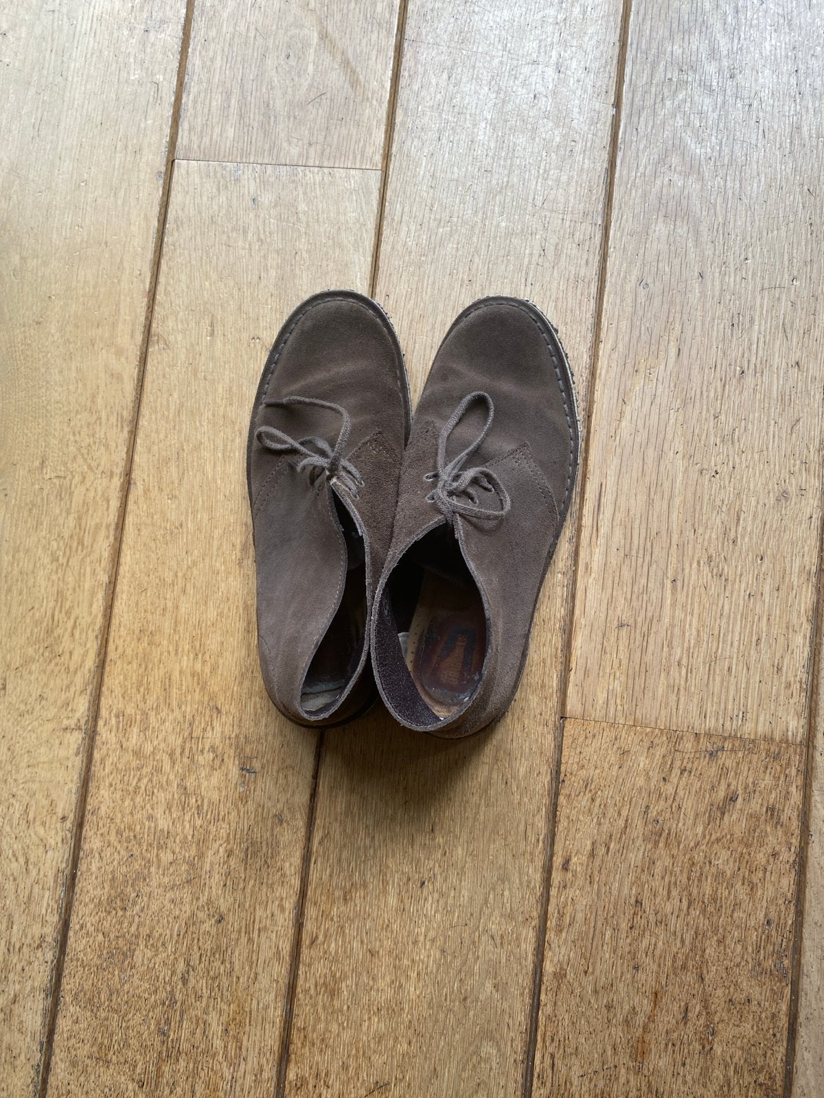 Clarks Desert Boots - Bruin suède - Maat 41, Ophalen of Verzenden, Gedragen, Bruin, Lage of Enkellaarzen
