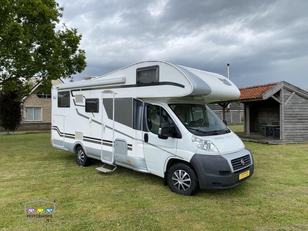 McLouis Steel 537 M700 Enkele bedden+Alkoof Dakairco 2e Eig, Caravans en Kamperen, Campers, Alkoof, Ringverwarming, Fiat, Bedrijf