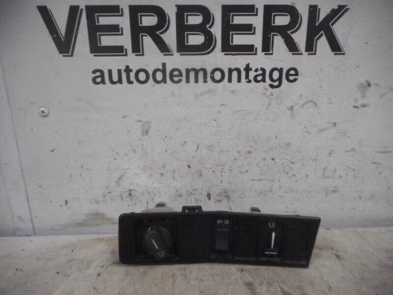 LICHTSCHAKELAAR Volvo 940 I Estate (01-1990/10-1998), Gebruikt, Info@volvocars.com, Ophalen of Verzenden, Volvo