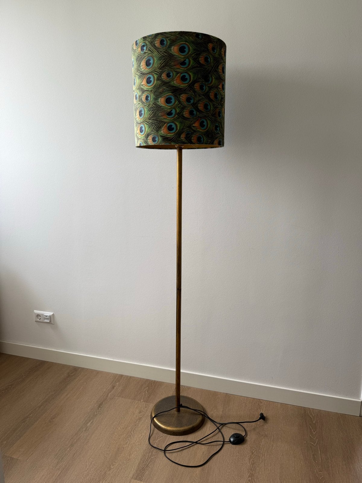 Staande lamp met pauwenveren kap - Vintage Stijl, Huis en Inrichting, Lampen | Vloerlampen, Ophalen, Zo goed als nieuw, Metaal