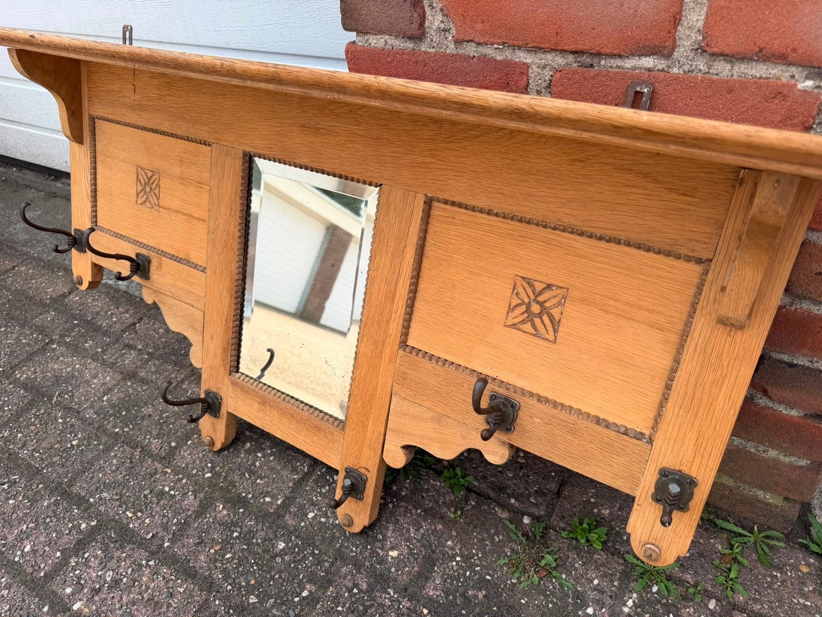 Gratis: klassieke houten wandkapstok met spiegel en haken, Wandkapstok, Gebruikt, Ophalen of Verzenden, Minder dan 100 cm