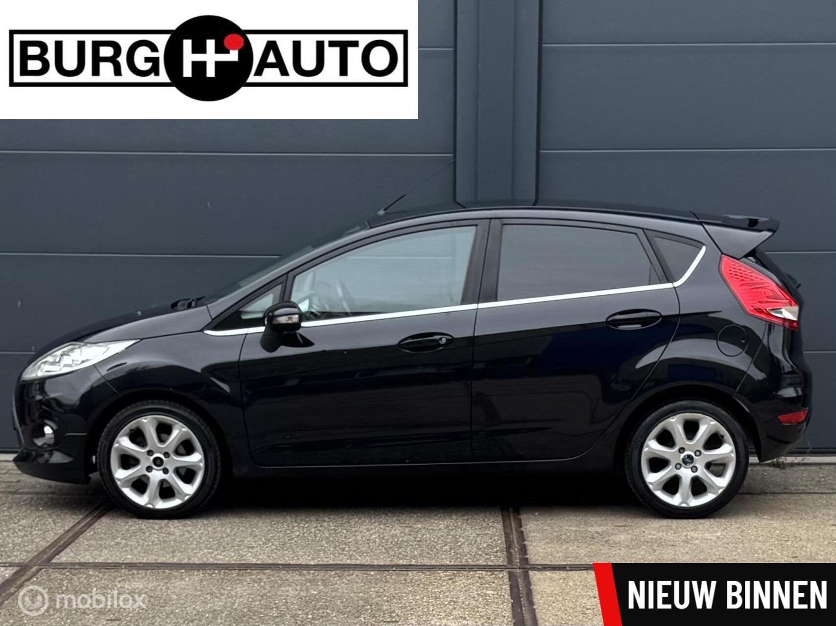 Ford Fiesta 1.4 Titanium LPG/BENZINE 5 deurs - APK TM 04-06-, Auto's, Voorwielaandrijving, Euro 5, Stof, Gebruikt
