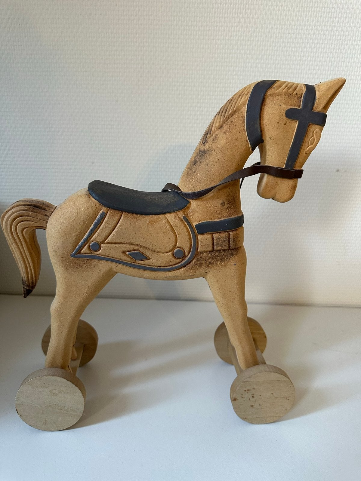 Decoratief houten paardje op wielen, Ophalen of Verzenden, Zo goed als nieuw, Jongen of Meisje
