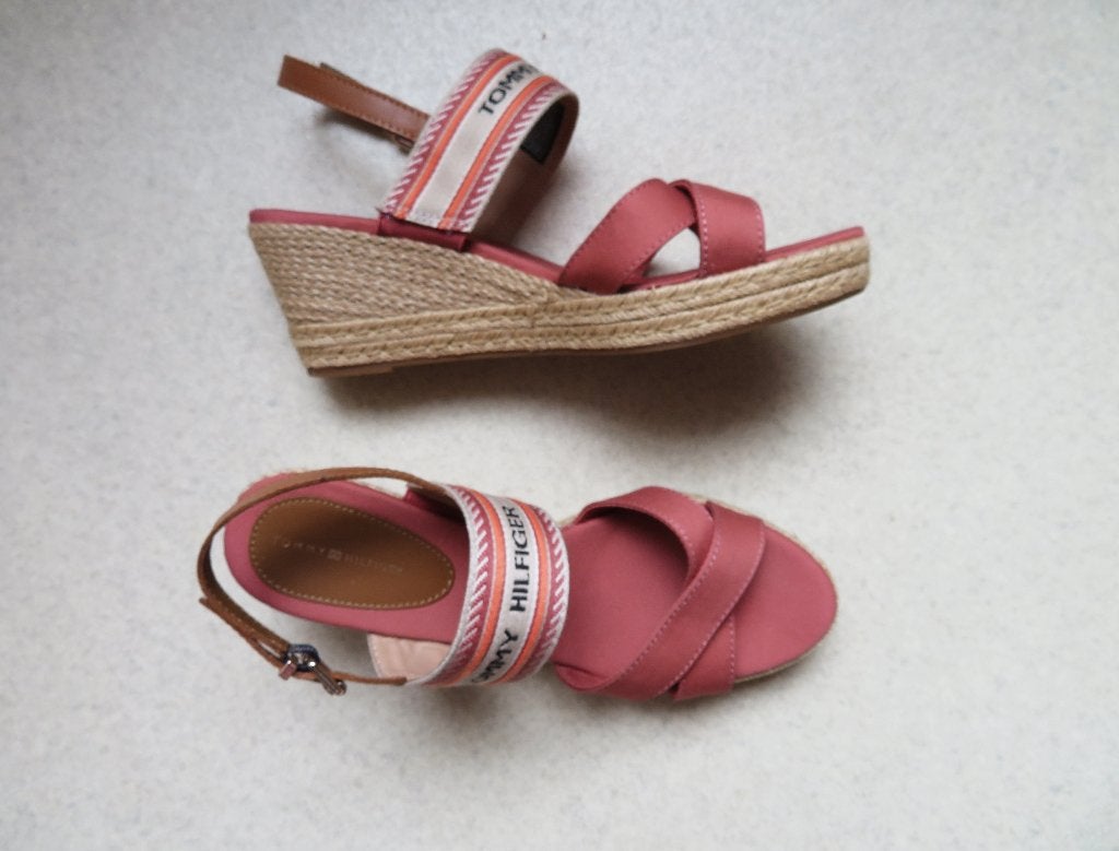 TOMMY HILFIGER nieuwe schoenen sandalen roze maat 7 41, Nieuw, Roze, Tommy Hilfiger, Sandalen of Muiltjes