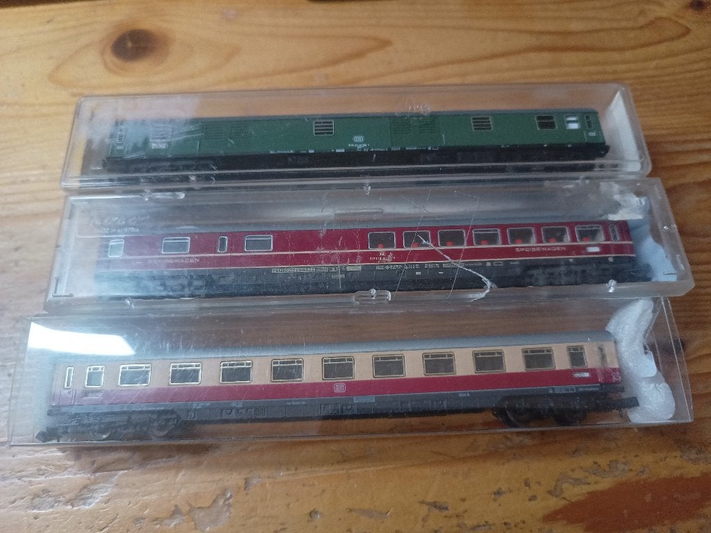 3 DB rijtuigen (Arnold, Trix, Fleischmann), Hobby en Vrije tijd, Gelijkstroom, Fleischmann, Wagon, Ophalen of Verzenden