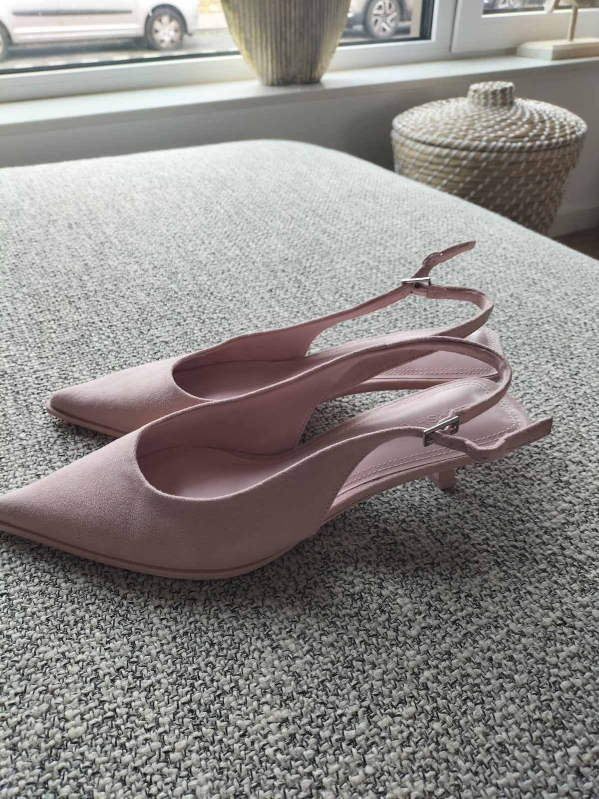 Bershka Roze Slingback Pumps - Maat 38, Ophalen of Verzenden, Nieuw, Roze