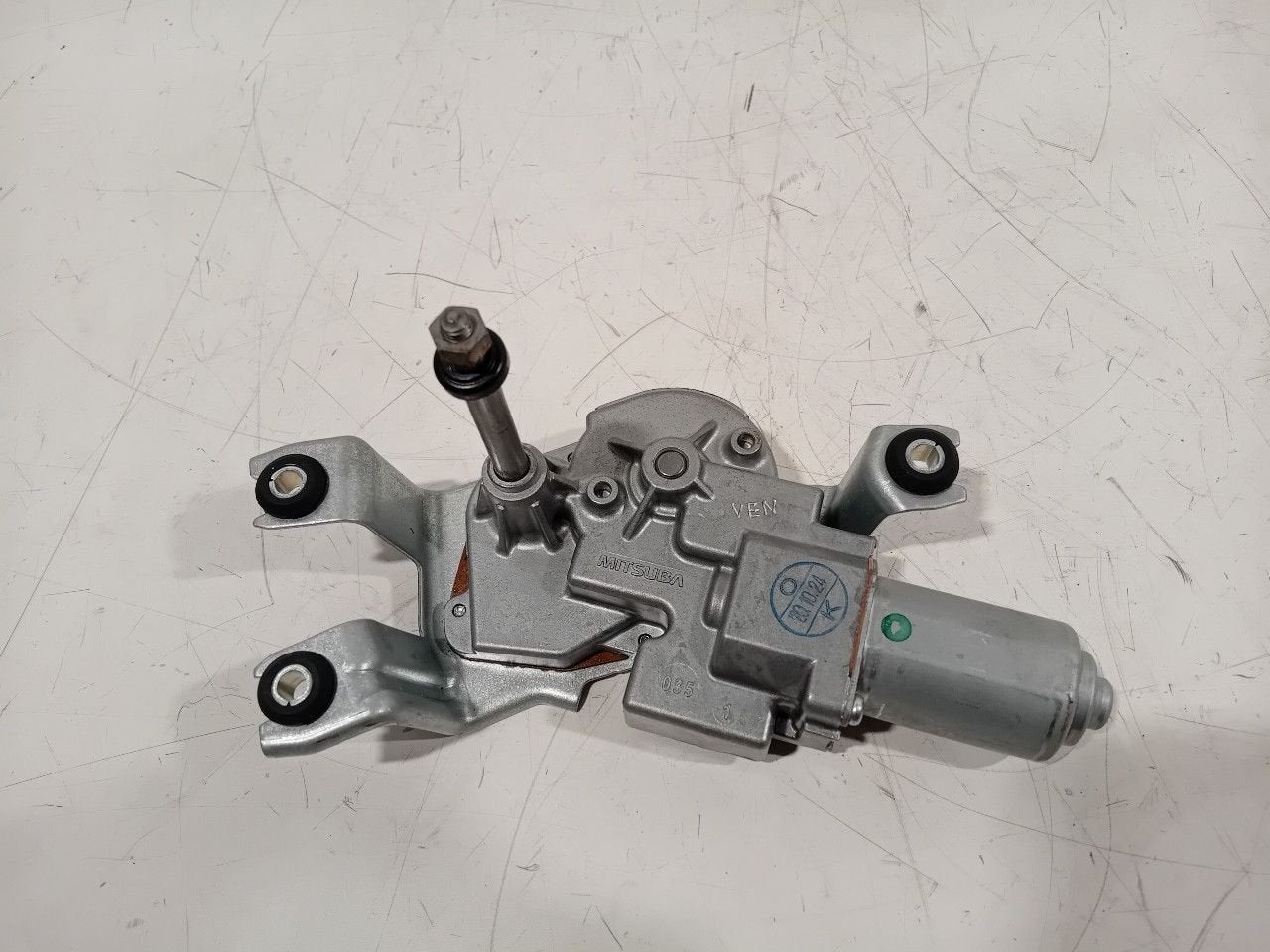 Ruitenwissermotor achter BMW iX, Onderdelen@venauto.nl, Van der Ven Autorecycling B.V., Gebruikt, Ettenseweg 76, 4706 PB Roosendaal, The Netherlands
