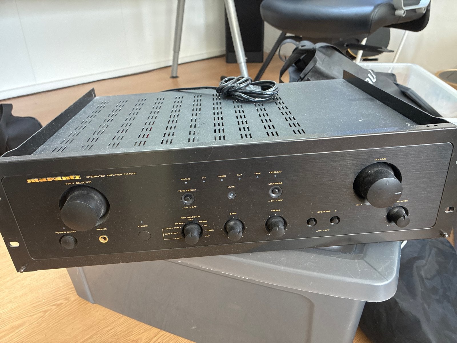 Marantz PM4000 Geïntegreerde Versterker - Uitstekende Staat, Zo goed als nieuw, 60 tot 120 watt, Stereo, Ophalen